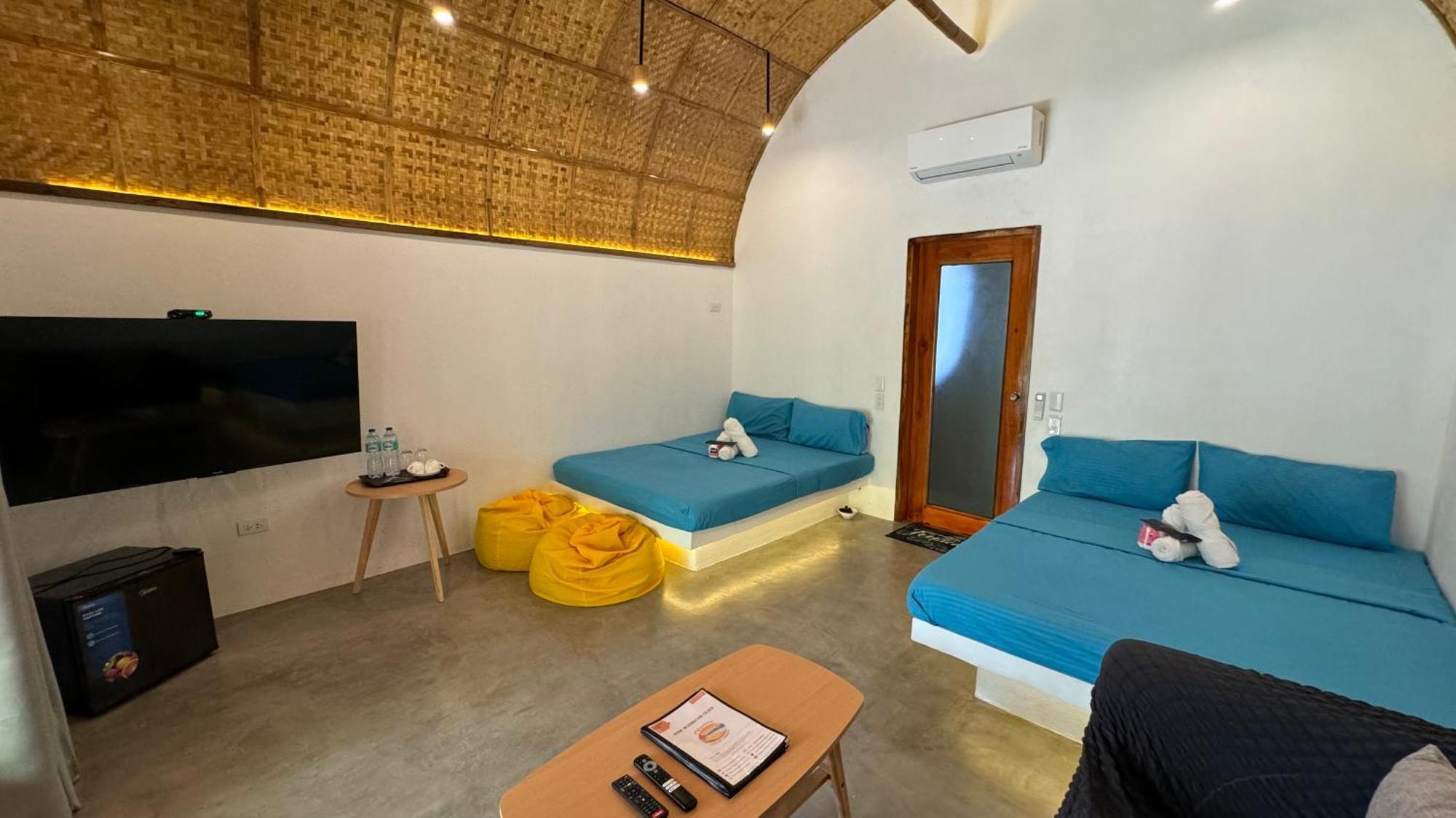 Footprints Beach Resort Agpudlos Экстерьер фото