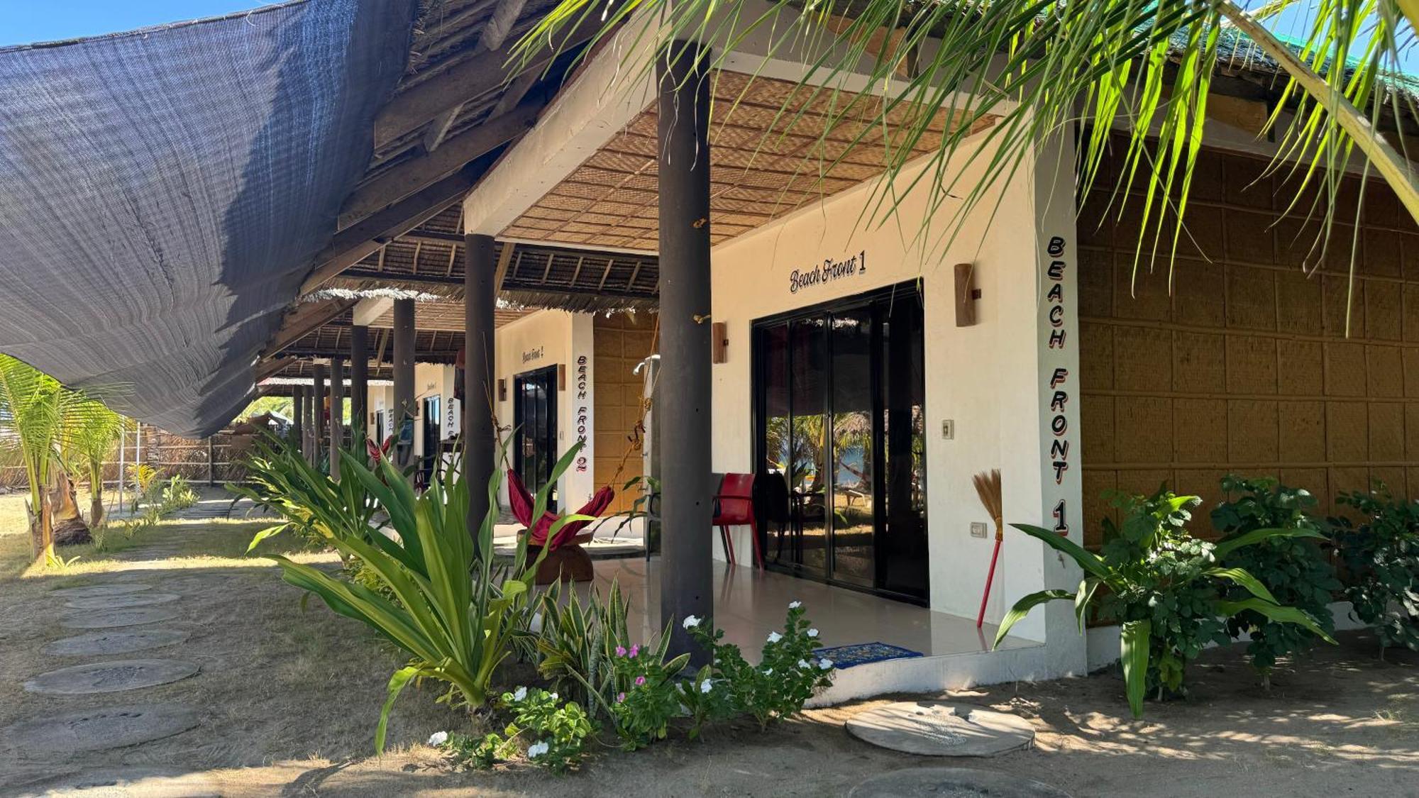 Footprints Beach Resort Agpudlos Экстерьер фото