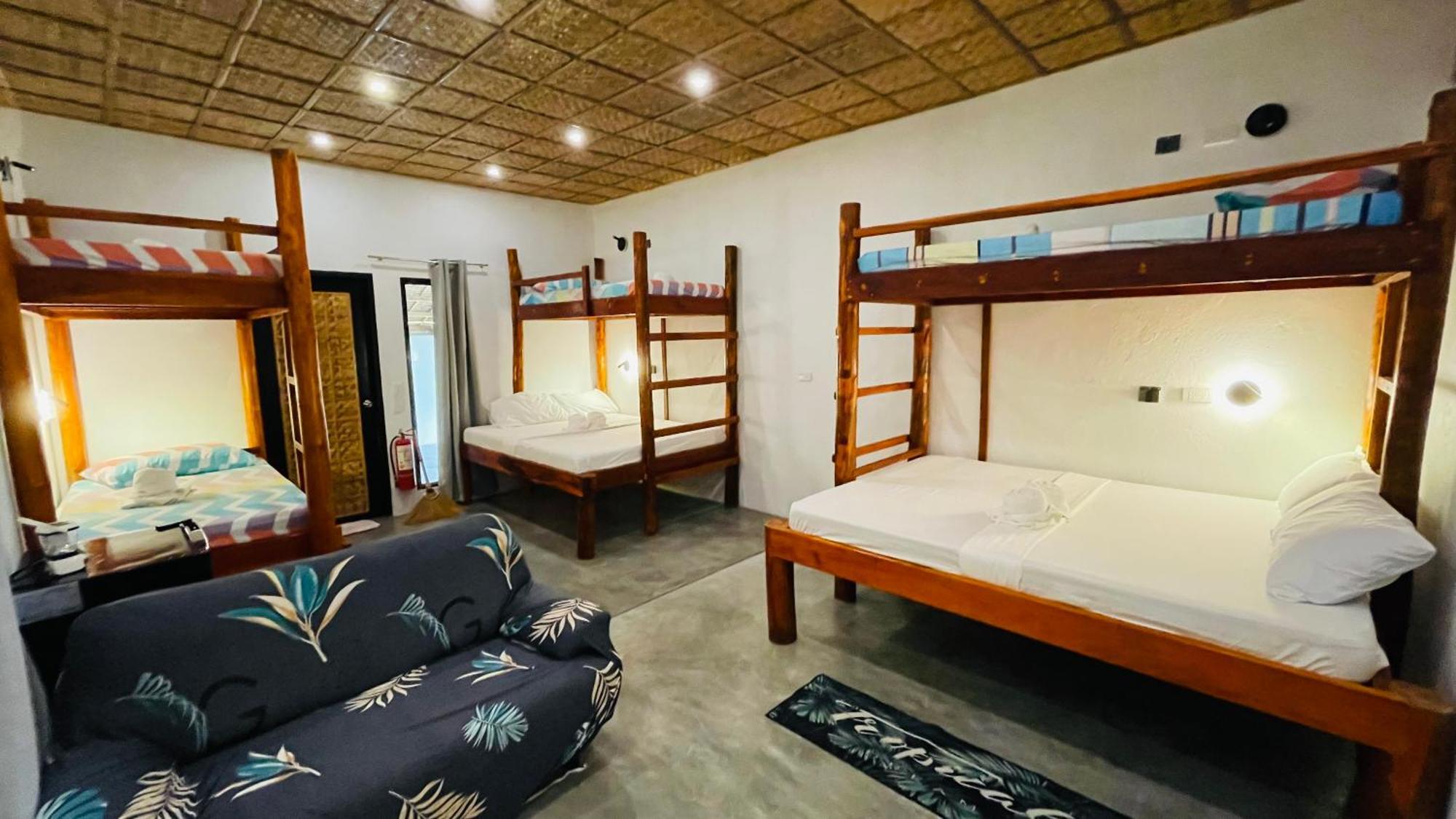 Footprints Beach Resort Agpudlos Экстерьер фото