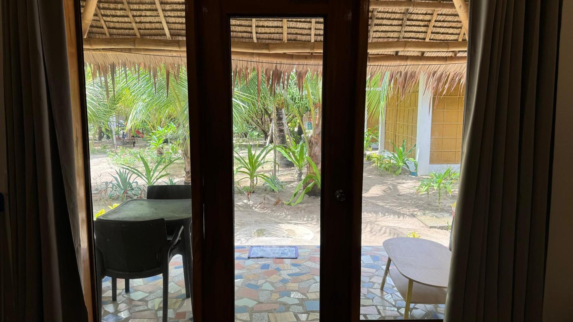 Footprints Beach Resort Agpudlos Экстерьер фото